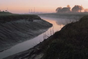 Fould water sluice